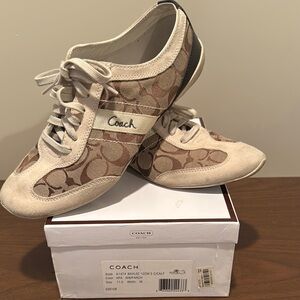 Coach Cream Sneakers Low-Top Design White Sole